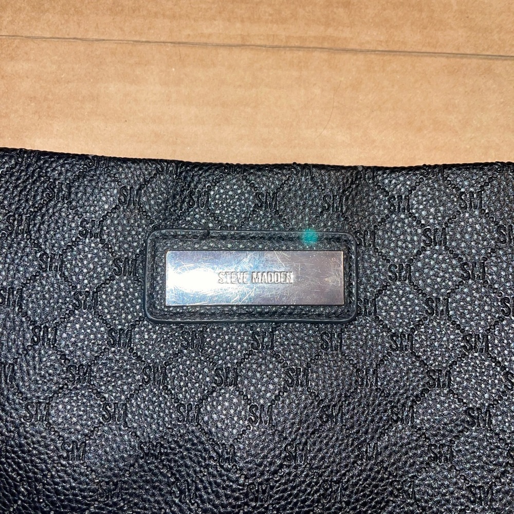 Steve Madden Cross body purse - Picture 3 of 6